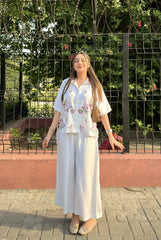Embroidery Delight (White)
