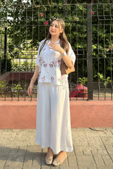 Embroidery Delight (White)
